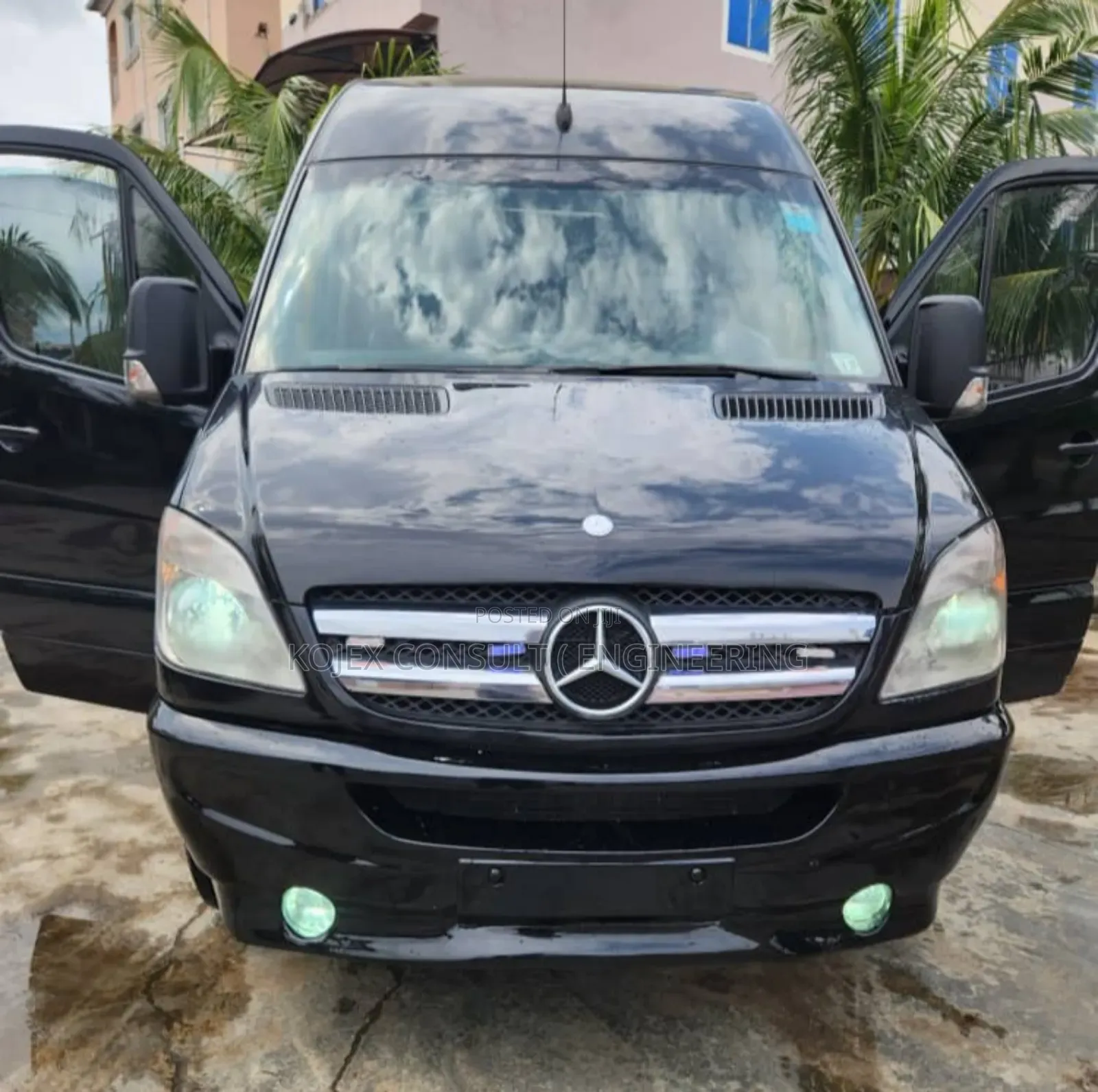 Mercedes-Benz Sprinter 2013 Black