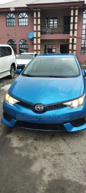 Toyota Corolla SE 4dr Sedan (1.8L 4cyl CVT) 2017 Blue