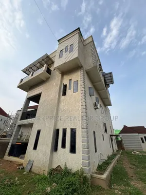 4bdrm Duplex in Bodija for sale
