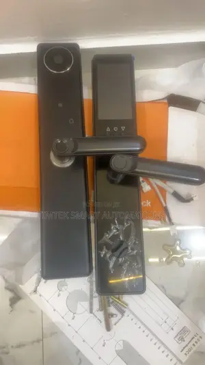 Built-in Camera,Screen Remote Unlock