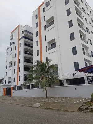 4bdrm Maisonette in Admiralty Lekki for rent
