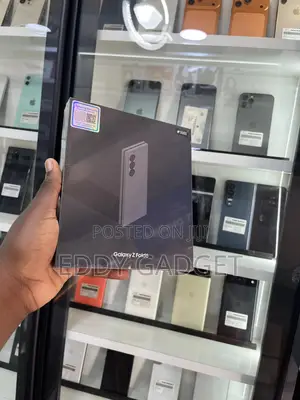 New Samsung Galaxy Z Fold6 256 GB