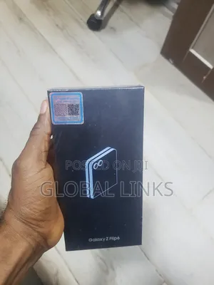 New Samsung Galaxy Z Flip6 256 GB Blue