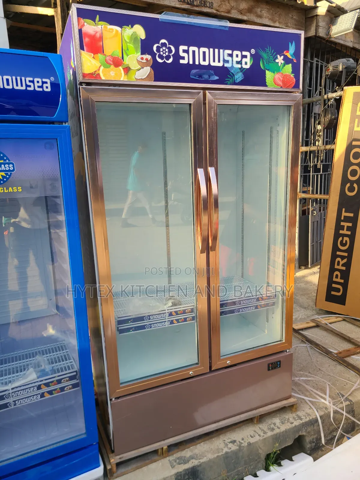 Double Door Display Chiller