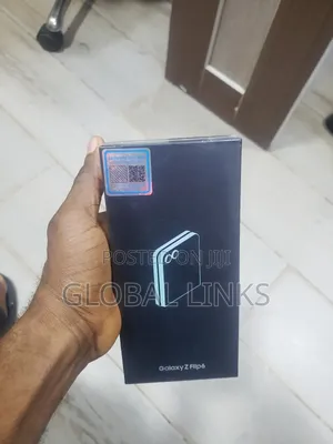 New Samsung Galaxy Z Flip6 256 GB Green