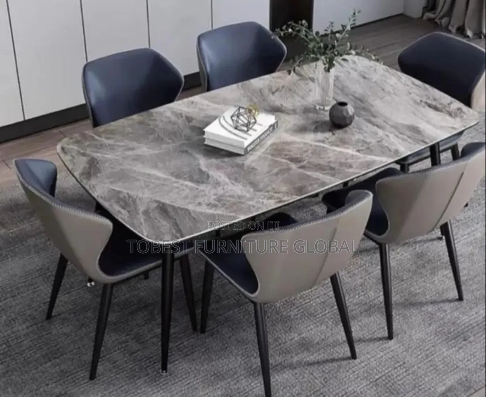 English 6 Sitters Dining Table and Chairs