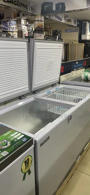 Scanfrost Double Door Deep Freezer 500l