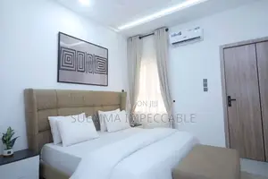 Luxurious 2 Bedroom Shortlet