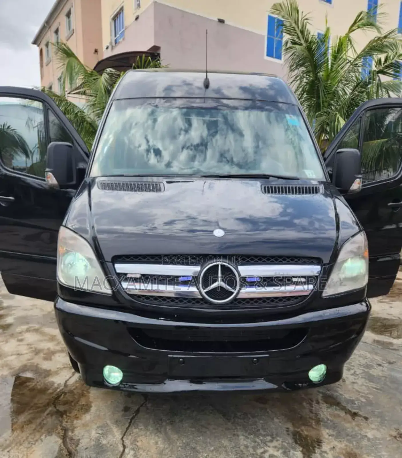 Mercedes-Benz Sprinter 2013 Black