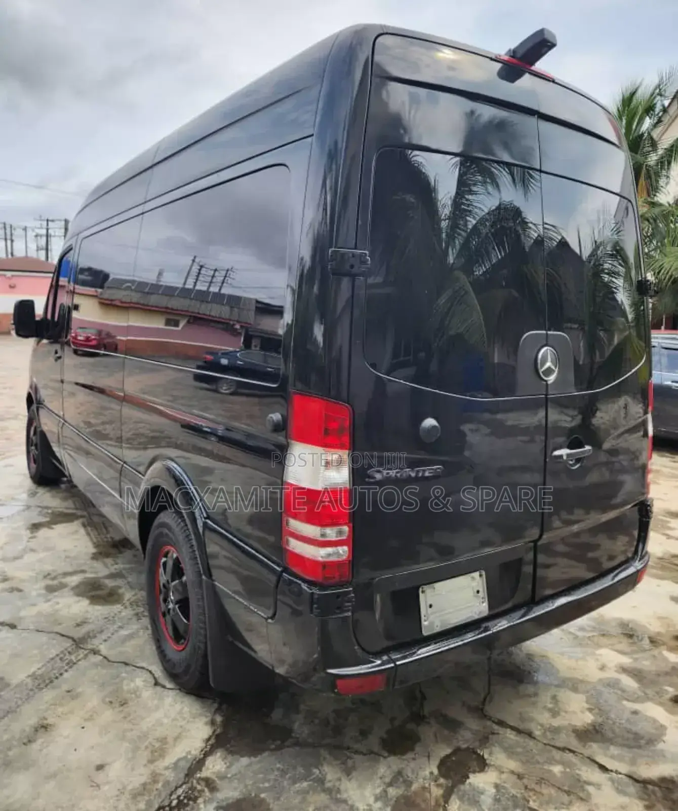 Mercedes-Benz Sprinter 2013 Black
