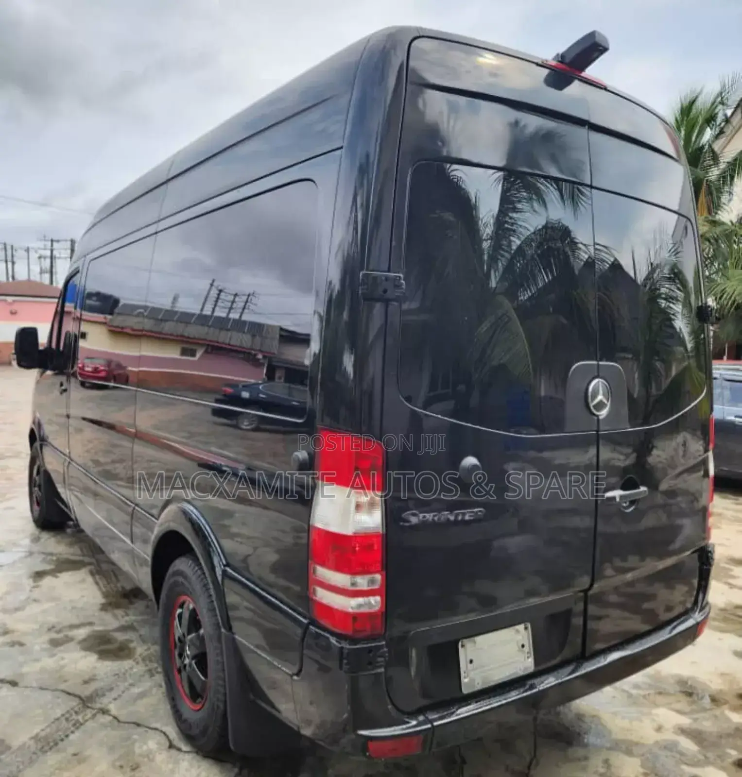 Mercedes-Benz Sprinter 2013 Black