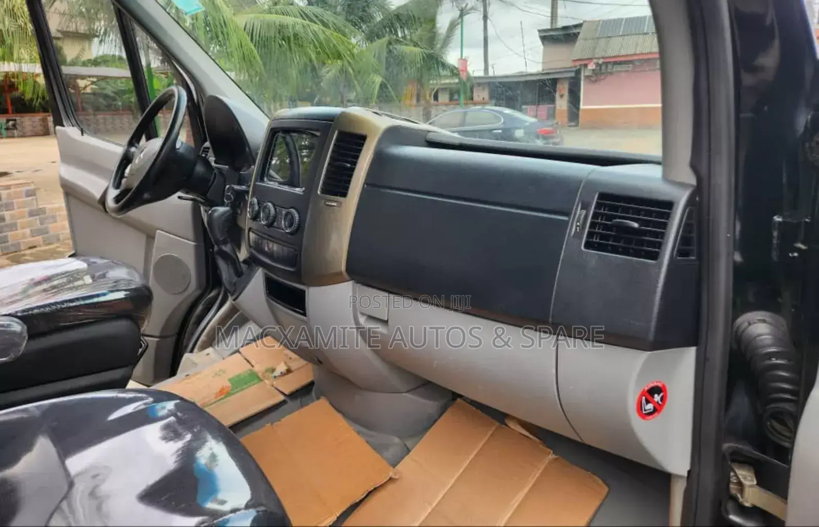 Mercedes-Benz Sprinter 2013 Black