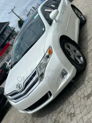 Toyota Venza 2011 White