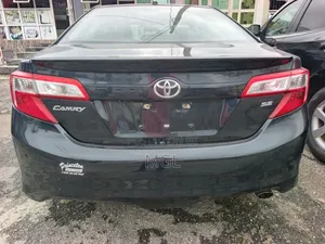 Toyota Camry SE 4dr Sedan (2.5L 4cyl 6A) 2015 Blue