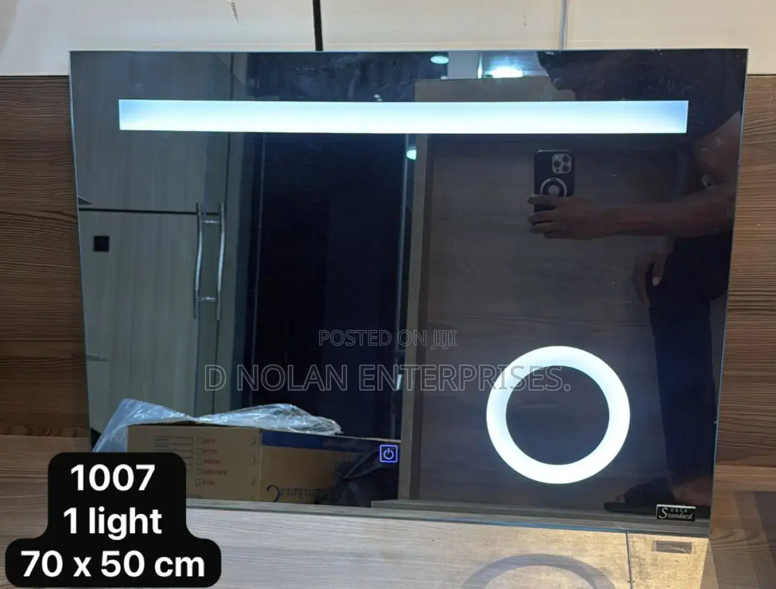 70x50 Square And Round Mirror