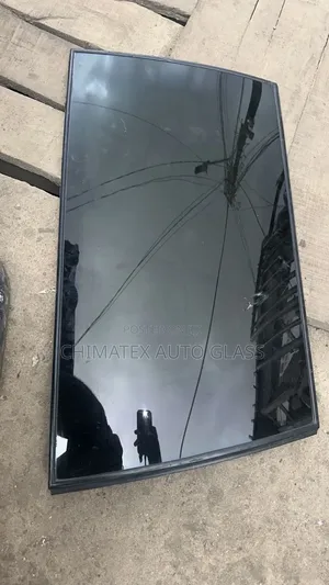 Nissan Pathfinder 2010 Rear Vent Glass Available