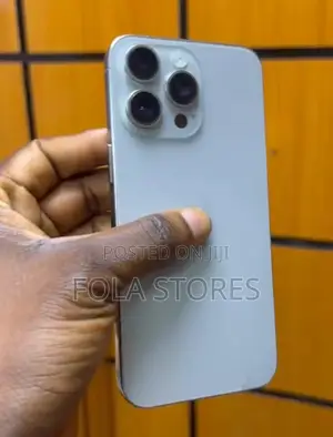 Apple iPhone 15 Pro Max 256 GB White