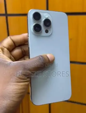 Apple iPhone 15 Pro Max 256 GB White