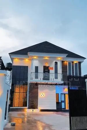 5 Bedroom Standard Duplex With Swimming Pool for Sale in Asaba