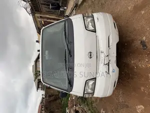 Nissan Vanette 2009 White