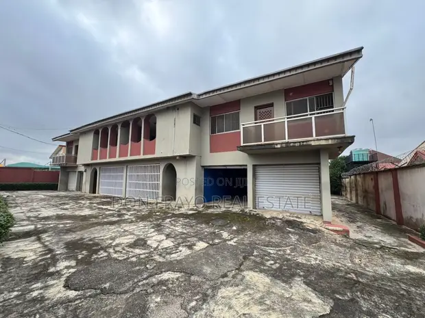 5bdrm Duplex in Oluyole Estate for rent in Oluyole Estate Houses