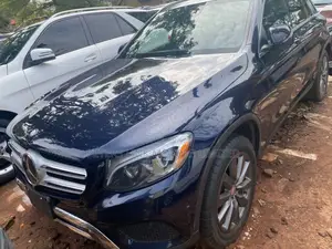 Mercedes-Benz GLC-Class 2017 Blue