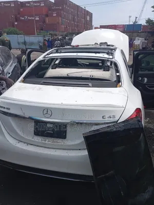 C300 2015 Back Glass & Last Panoramic Roof Glass Available