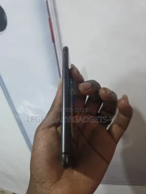Apple iPhone 8 64 GB Black