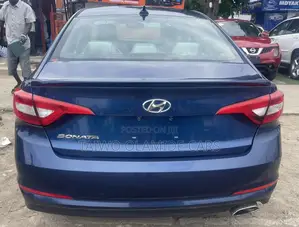 Hyundai Sonata SE 2016 Blue
