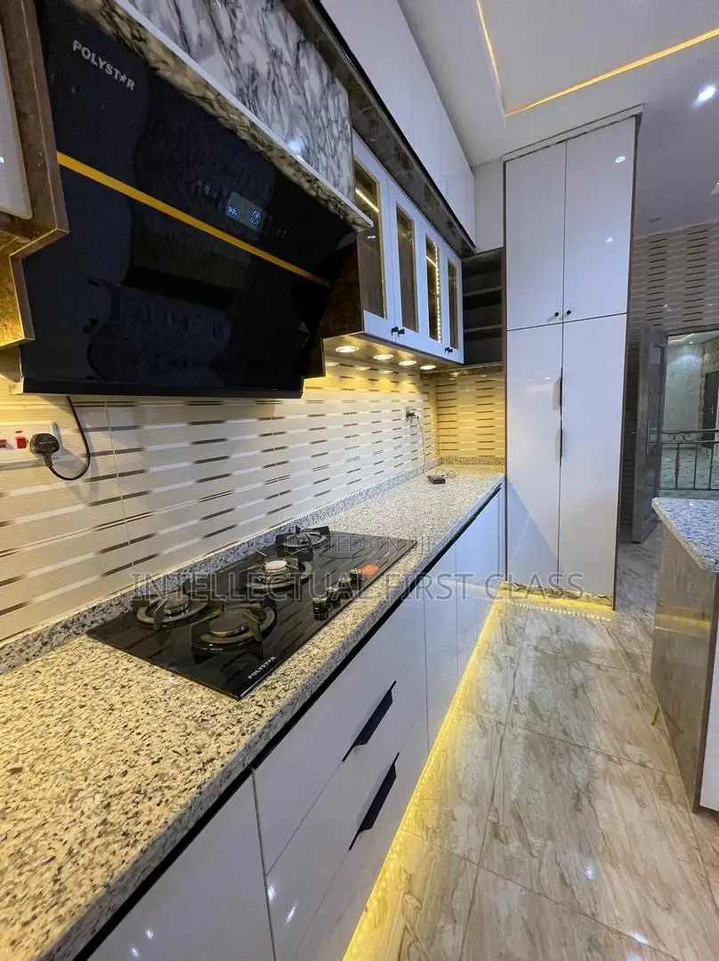 Luxury Kitchen Cabinets
