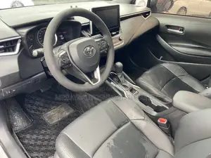 Toyota Corolla XLE 2022 Gray