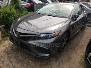 Toyota Camry 2021 Gray