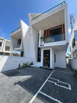 4bdrm Duplex in Ikota for sale