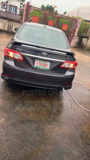 Toyota Corolla 2013 Gray