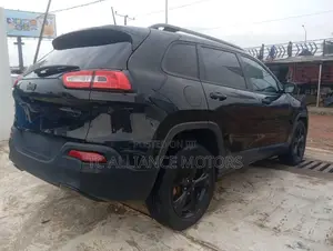 Jeep Cherokee Sport 4x4 2016 Black