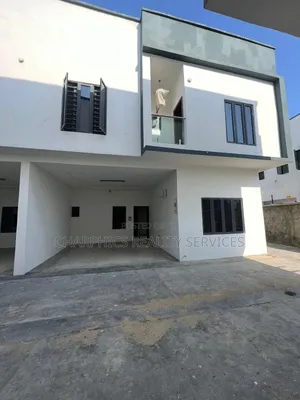 4bdrm Duplex in Lekki Phase 2 for sale