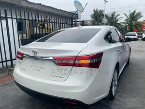 Toyota Avalon 2014 White