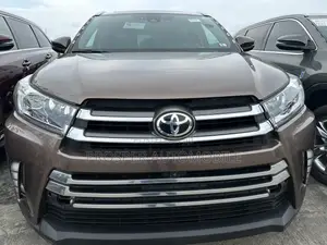 Toyota Highlander Limited 4x4 V6 (3.5L 6cyl 8A) 2017 Ivory