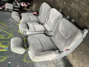3center Seat Toyota Sienna 2004 -08 Available