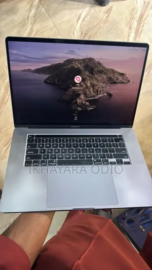 Laptop Apple MacBook Pro 2019 32GB Intel Core i9 SSD 512GB