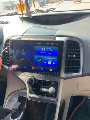 Car Android Screen for Toyota Vanza 2008 With Reverse Camera