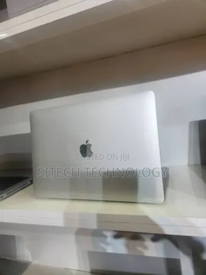 Laptop Apple MacBook Pro 2017 8GB Intel Core I5 SSD 256GB