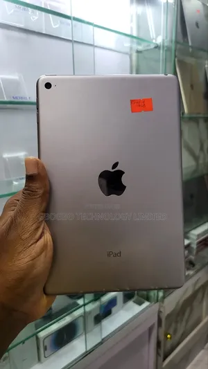 Apple iPad mini 4 16 GB Silver