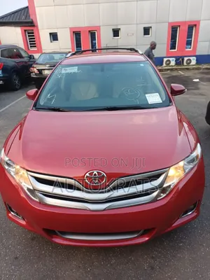 Toyota Venza XLE AWD V6 2013 Red