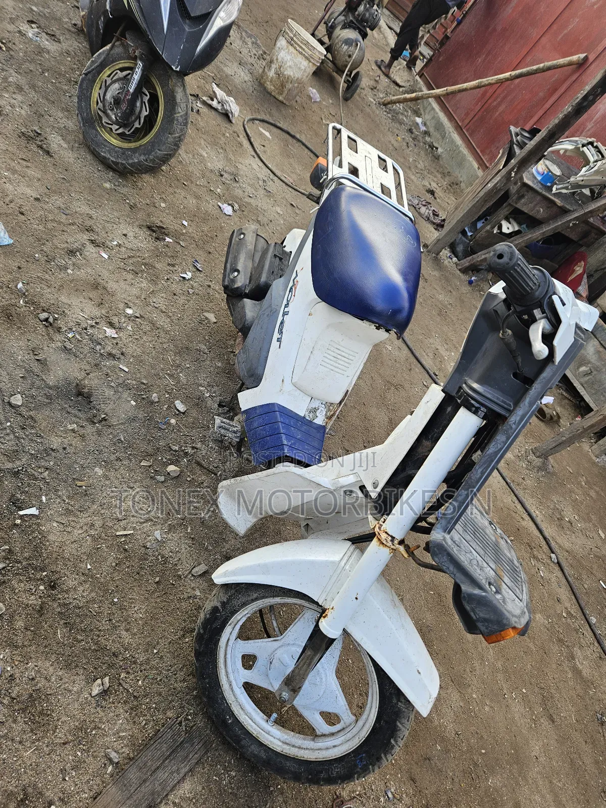 Suzuki 2016 White