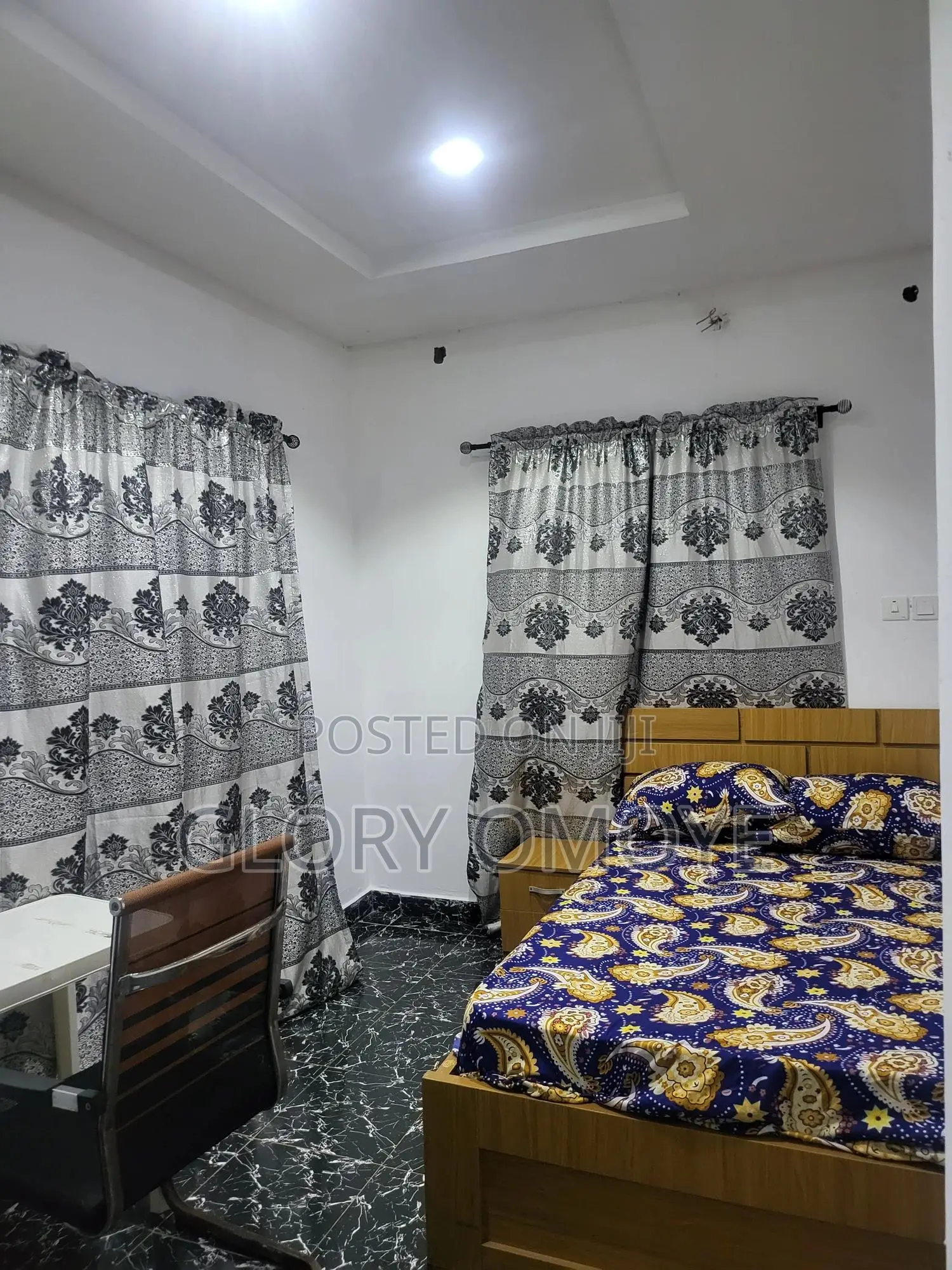 A Room in a Duplex Available for Shortlet