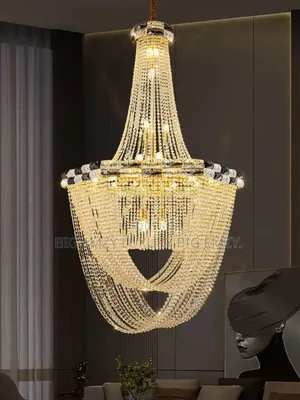 Luxurious Crystal Chandelier Light.