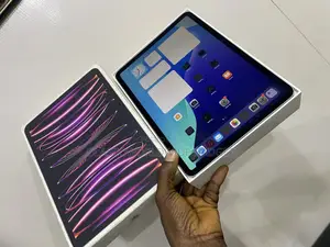 Apple iPad Pro 11 (2022) 128 GB Gray