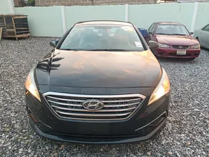 Hyundai Sonata Base Sedan FWD (2.4L 4cyl 6A) 2016 Black