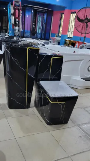 Marble Black and Gold Executive Wc Set